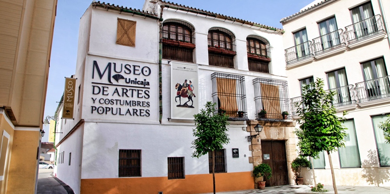 Museo de Artes y Tradiciones Populares